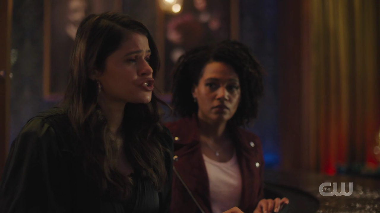 charmed-online-dot-nl_Charmed4x08Unveiled1420.jpg