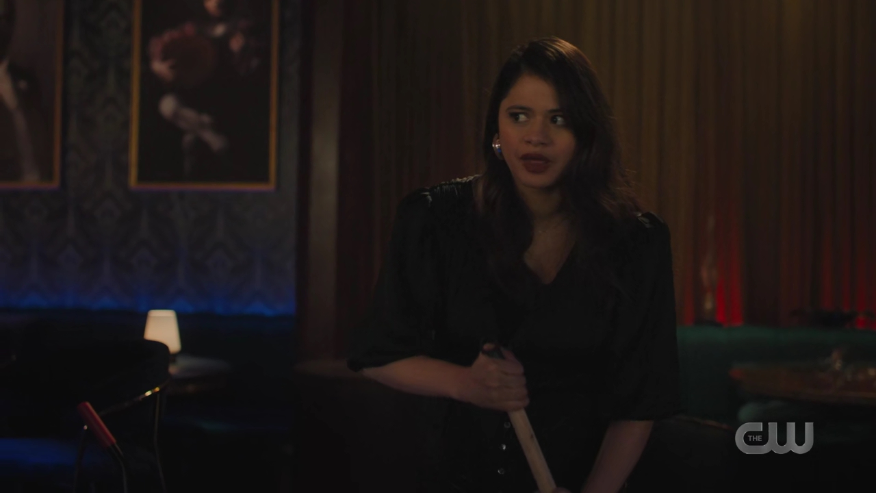 charmed-online-dot-nl_Charmed4x08Unveiled1479.jpg
