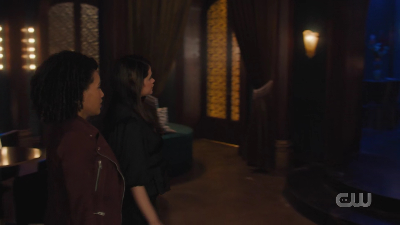 charmed-online-dot-nl_Charmed4x08Unveiled1563.jpg