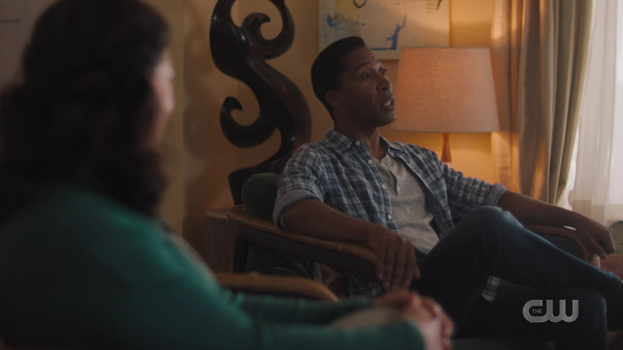 charmed-online-dot-nl_Charmed4x08Unveiled1612.jpg