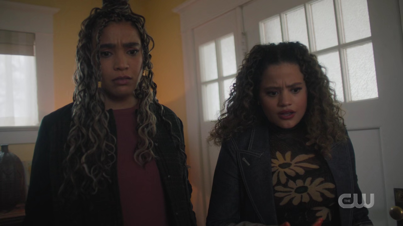 charmed-online-dot-nl_Charmed4x08Unveiled1690.jpg