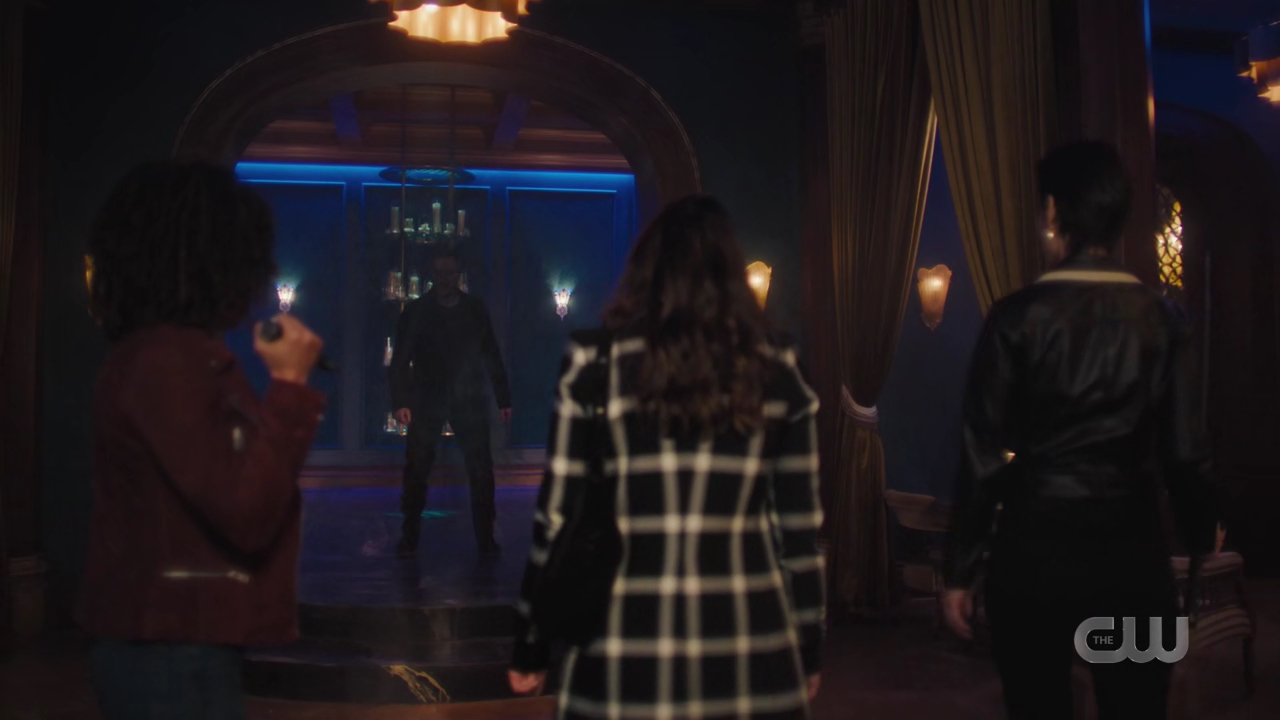charmed-online-dot-nl_Charmed4x08Unveiled1752.jpg