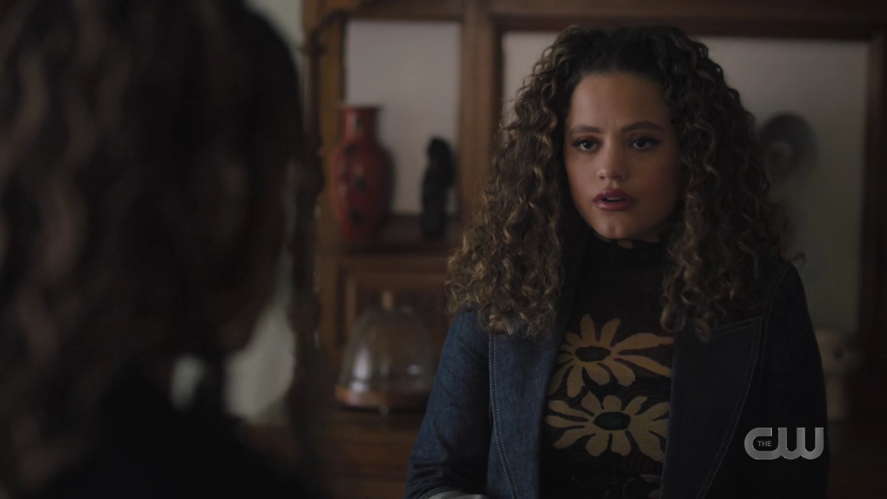 charmed-online-dot-nl_Charmed4x08Unveiled1806.jpg