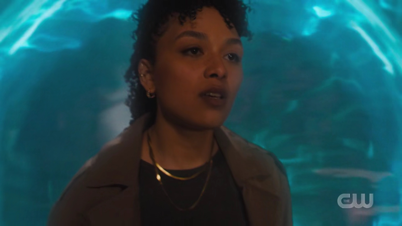 charmed-online-dot-nl_Charmed4x10HashingItOut0524.jpg charmed-online-dot-nl_Charmed4x10HashingItOut0524.jpg