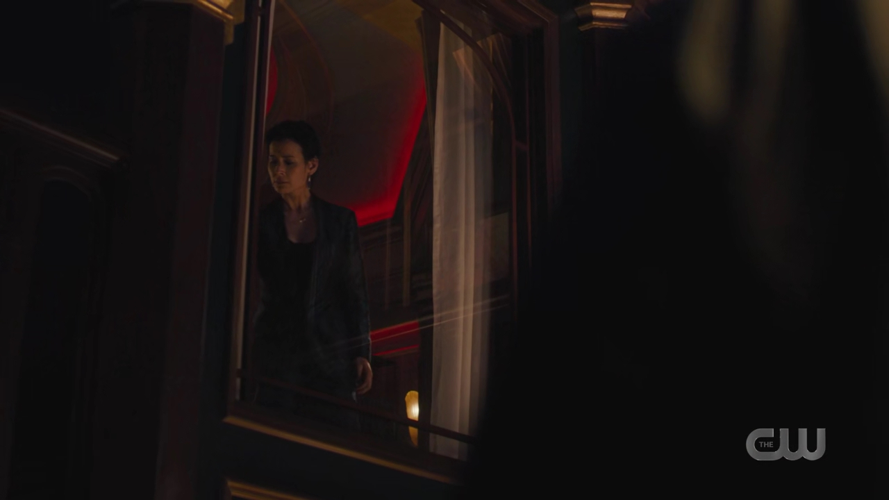 charmed-online-dot-nl_Charmed4x10HashingItOut1805.jpg