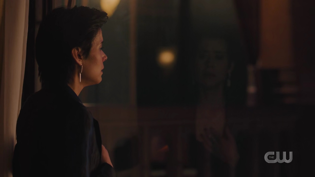charmed-online-dot-nl_Charmed4x10HashingItOut1831.jpg