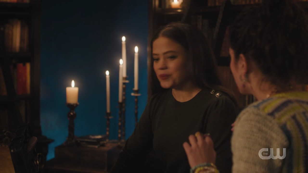 charmed-online-dot-nl_Charmed4x11DivineSecretsoftheOGSisterhood0698.jpg