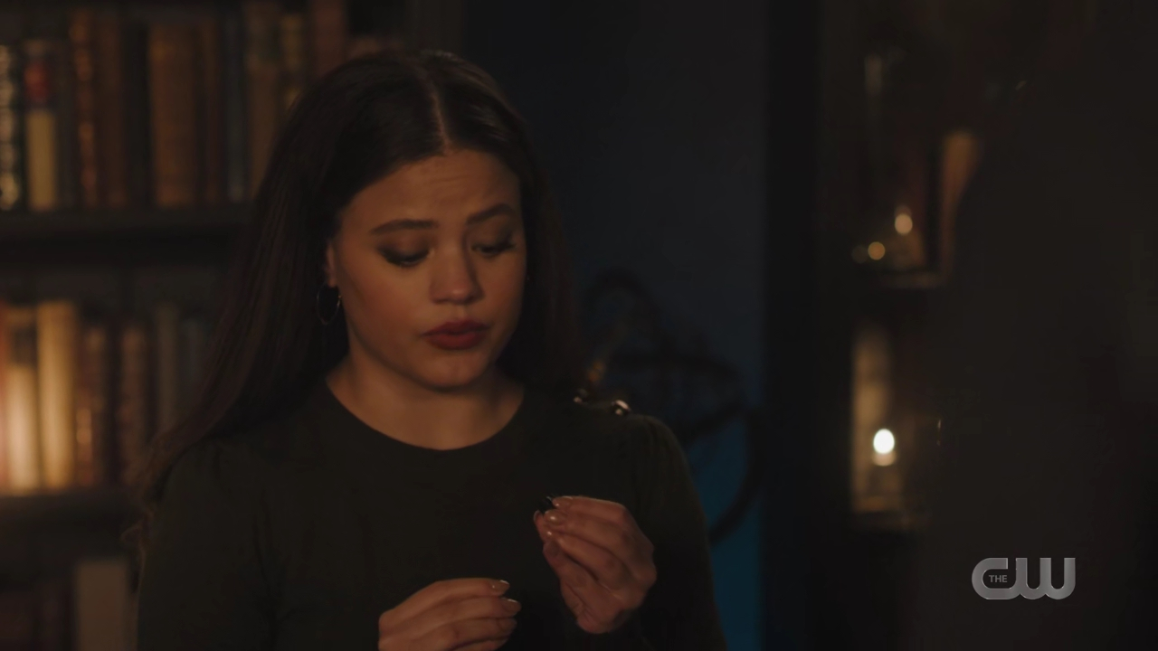 charmed-online-dot-nl_Charmed4x11DivineSecretsoftheOGSisterhood0717.jpg