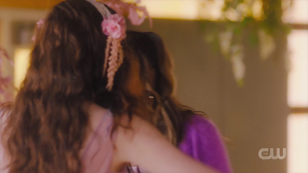 charmed-online-dot-nl_Charmed4x11DivineSecretsoftheOGSisterhood1075.jpg charmed-online-dot-nl_Charmed4x11DivineSecretsoftheOGSisterhood1075.jpg