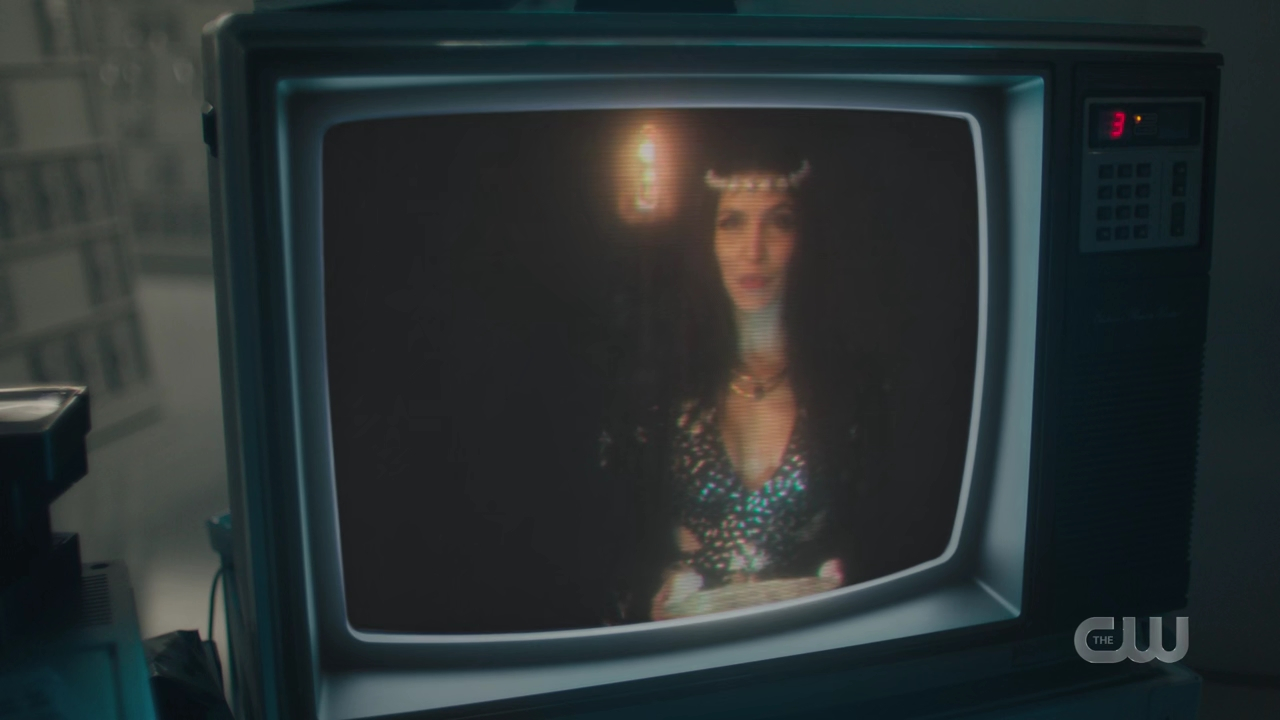 charmed-online-dot-nl_Charmed4x12BeKindRewind0063.jpg