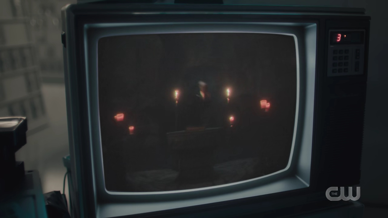 charmed-online-dot-nl_Charmed4x12BeKindRewind0075.jpg