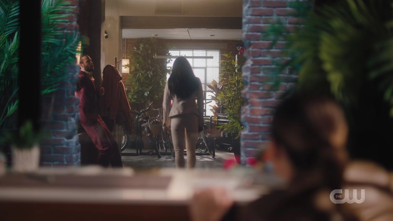 charmed-online-dot-nl_Charmed4x12BeKindRewind1282.jpg
