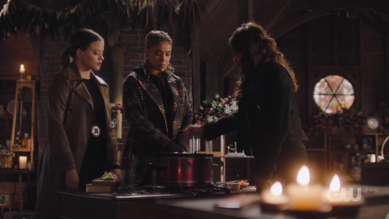 charmed-online-dot-nl_Charmed4x12BeKindRewind1345.jpg