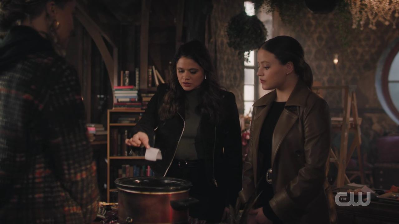 charmed-online-dot-nl_Charmed4x12BeKindRewind1500.jpg