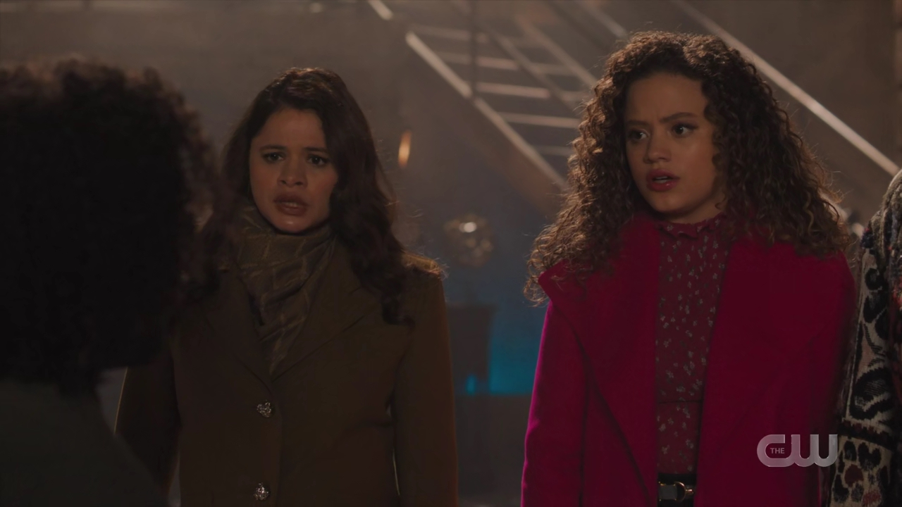 charmed-online-dot-nl_Charmed4x13TheEndisNevertheEnd0672.jpg