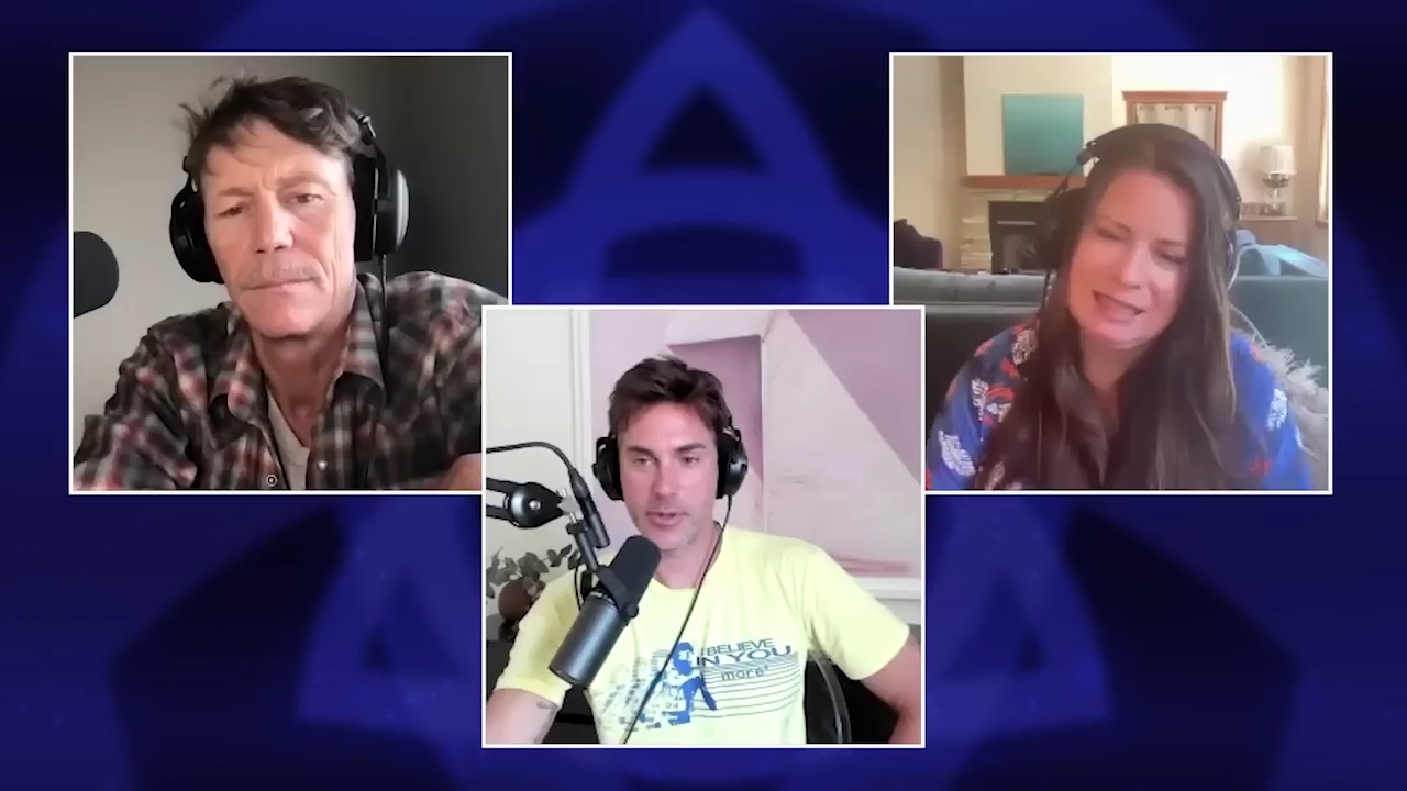 Charmed-Online-dot-nl_HoHxSomethingWiccaThisWayComes1972.jpg Charmed-Online-dot-nl_HoHxSomethingWiccaThisWayComes1972.jpg