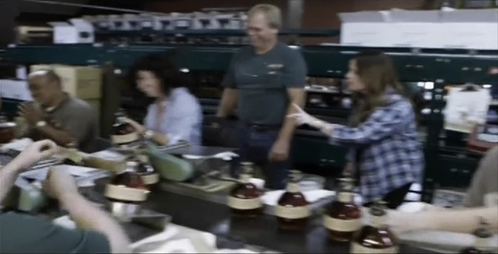 Charmed-Online-dot-net_OffTheMapWithShannenandHolly-S01E01-02-0948.jpg Charmed-Online-dot-net_OffTheMapWithShannenandHolly-S01E01-02-0948.jpg